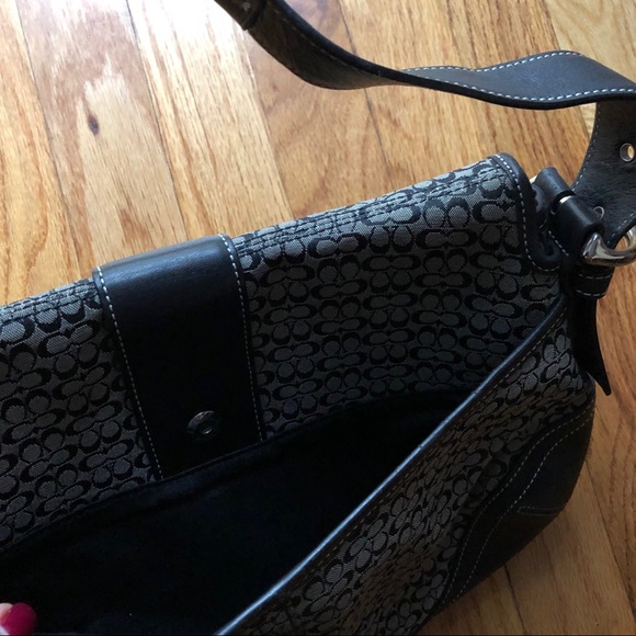 COACH Signature Black/Grey Leather Soho purse - Picture 5 of 8